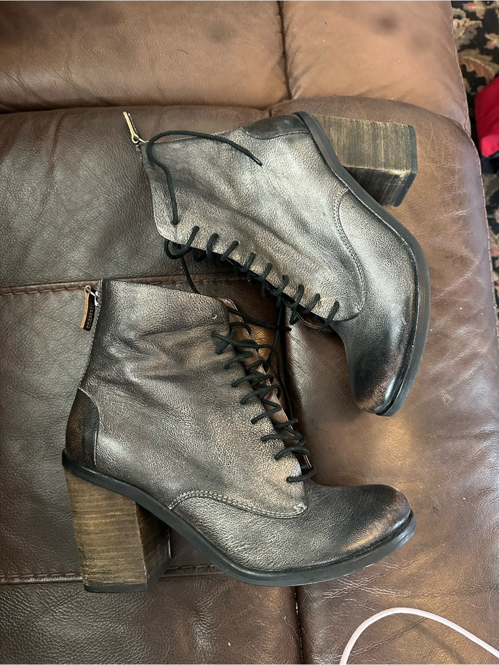 Women’s bacio 61 Lace-Up Ankle Boots in Metallic Gray